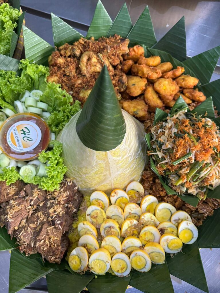 Nasi Tumpeng